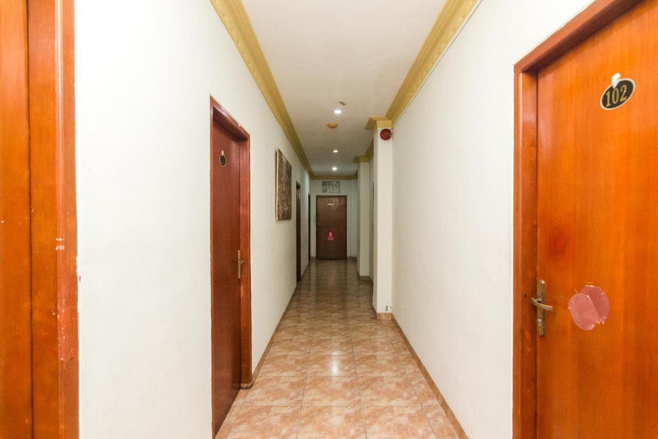 Oyo 2422 Rama Hotel Nagoya Buitenkant foto